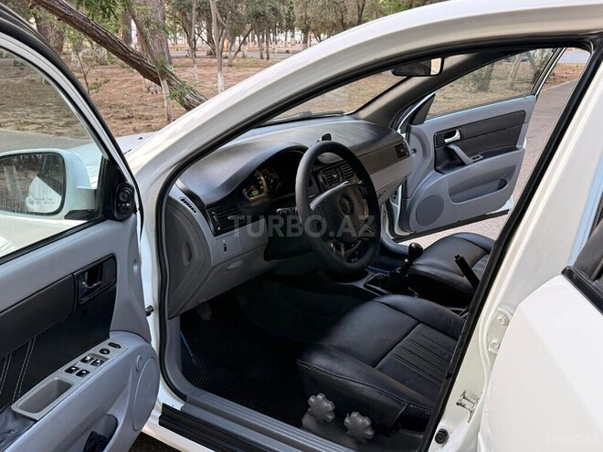 Daewoo Gentra-15