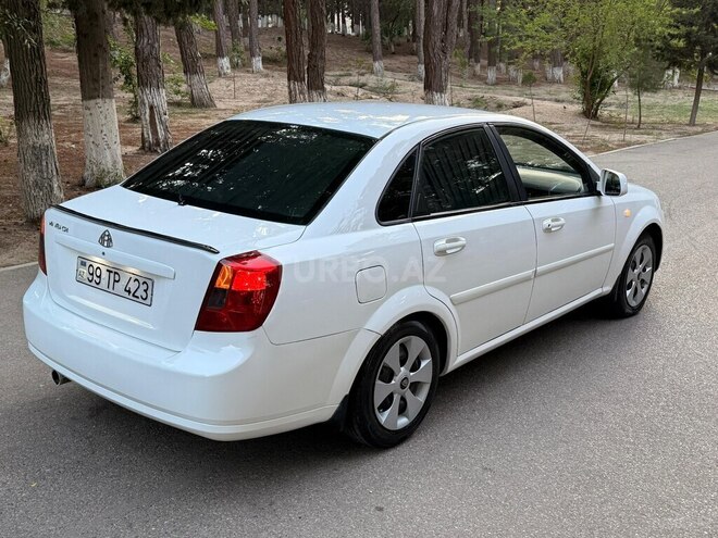 Daewoo Gentra-5