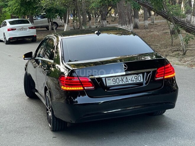 Mercedes E 220-3