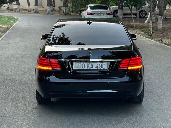 Mercedes E 220-4