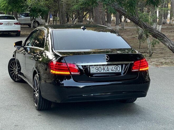 Mercedes E 220-8