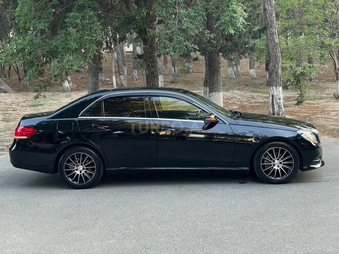 Mercedes E 220-10