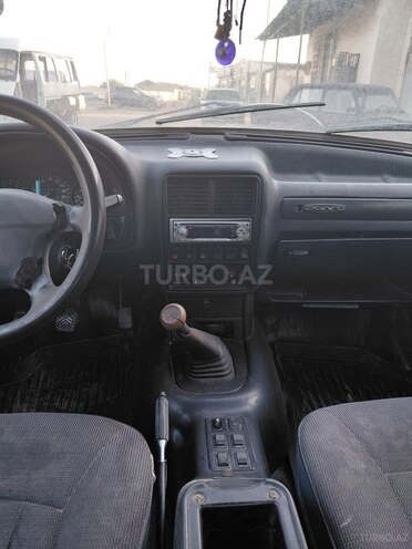 GAZ 31105 "Volga"-4