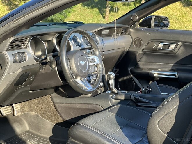 Ford Mustang-11