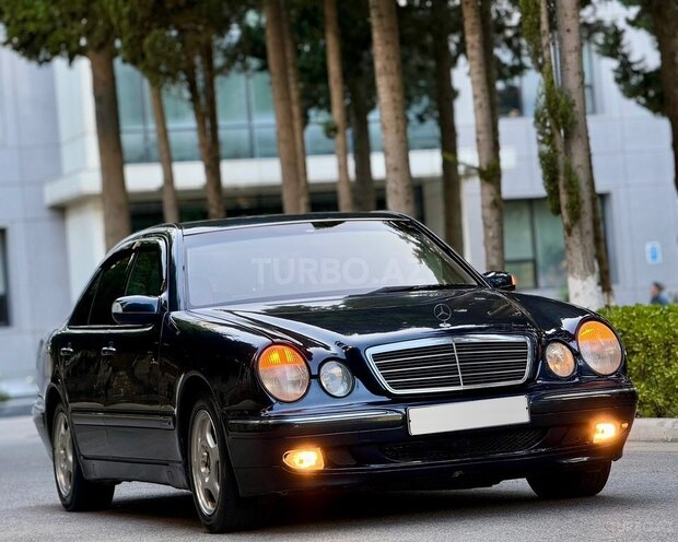 Mercedes E 220-9