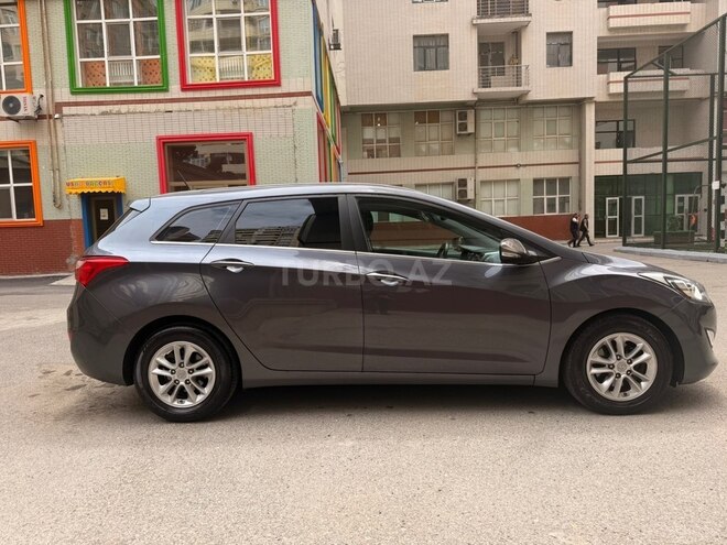 Hyundai i30-6