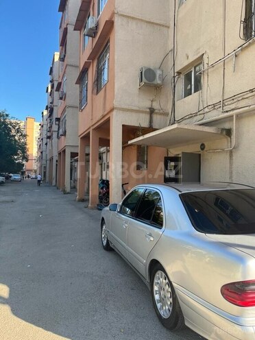 Mercedes E 220-5