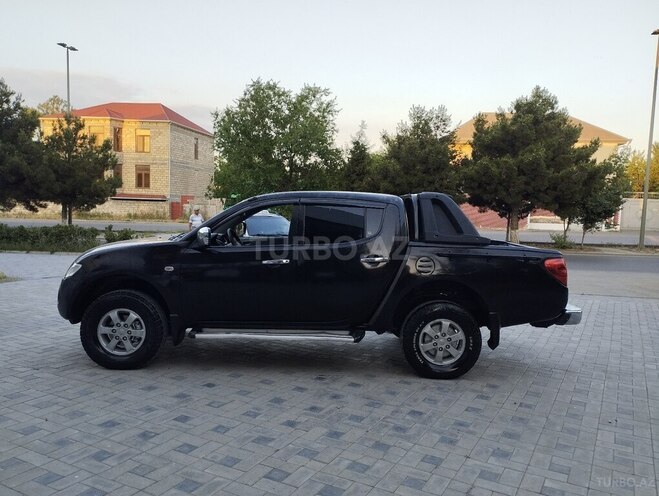 Mitsubishi L200-5