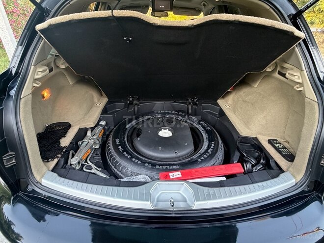 Infiniti FX35-17