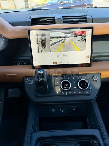 Land Rover Defender-14