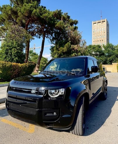 Land Rover Defender-1