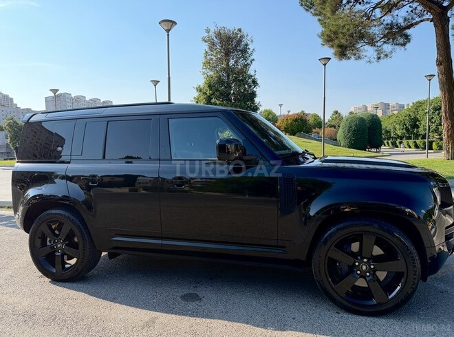 Land Rover Defender-3