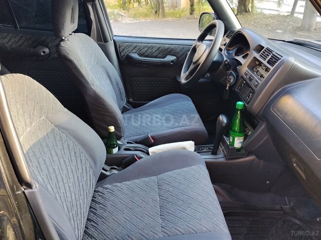 Toyota RAV4-7