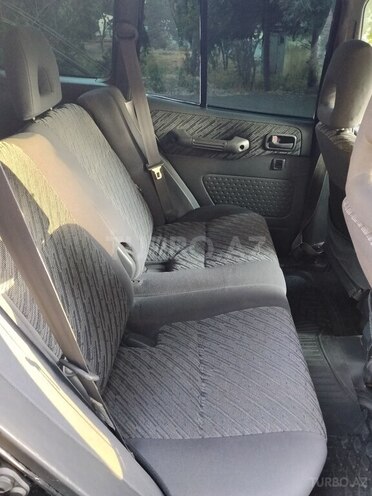 Toyota RAV4-8