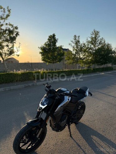 CFMOTO 250 NK-9