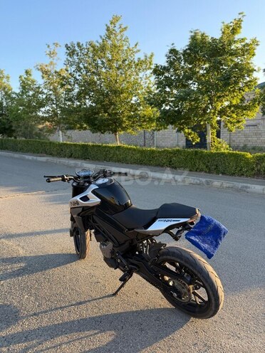 CFMOTO 250 NK-8