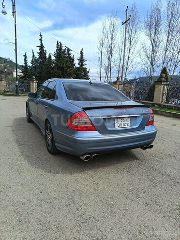 Mercedes E 320-10