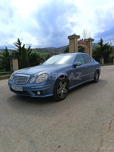 Mercedes E 320-4