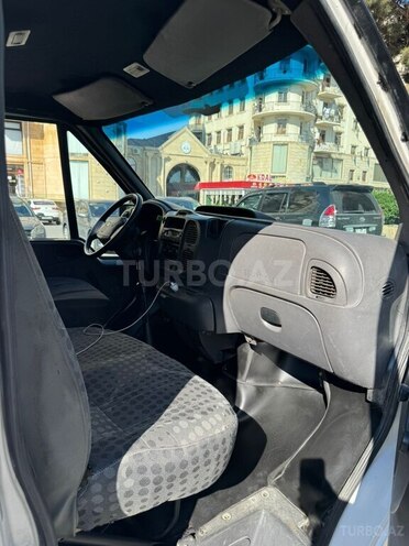 Ford Transit-7