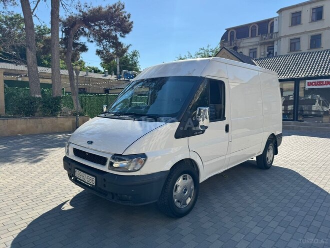 Ford Transit-8