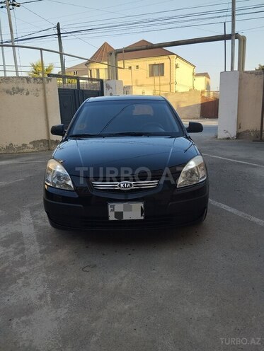 Kia Rio-1