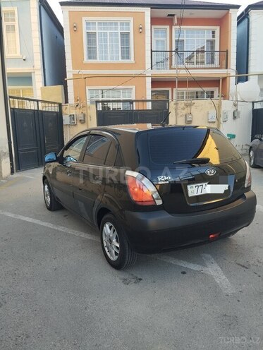 Kia Rio-4