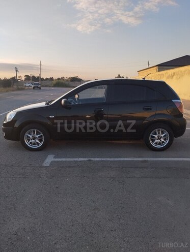Kia Rio-9