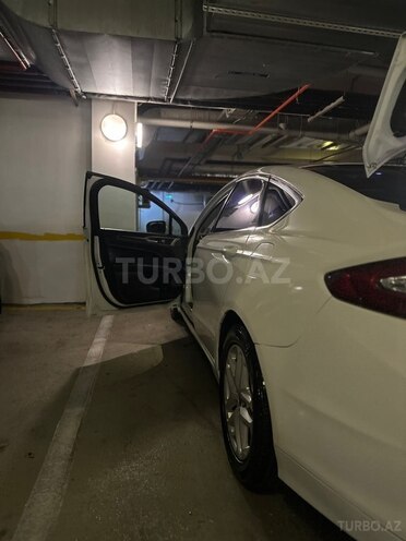Ford Fusion (North America)-4