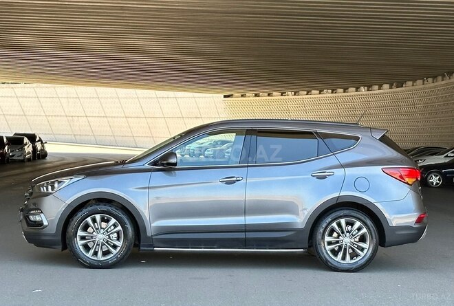 Hyundai Santa Fe-10