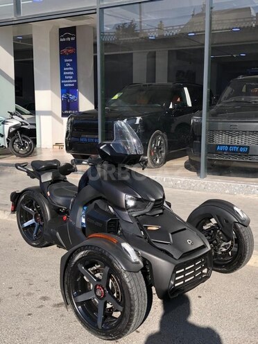 Can-Am Ryker-9