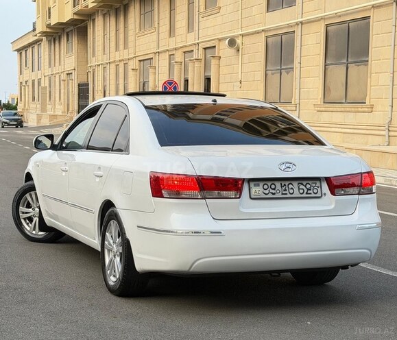 Hyundai Sonata-8