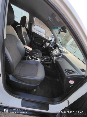 Hyundai ix35-11