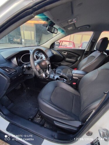 Hyundai ix35-13