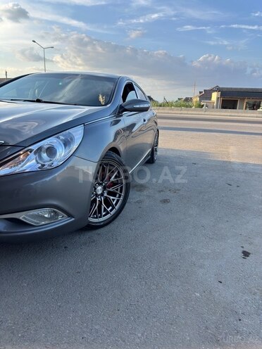 Hyundai Sonata-7