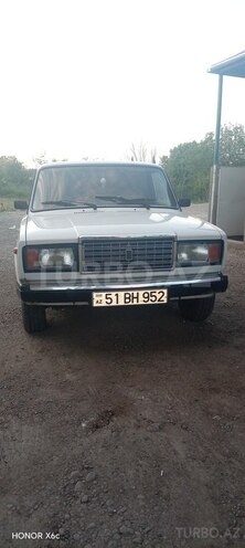 LADA (VAZ) 2107-1