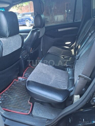 Toyota Land Cruiser Prado-11