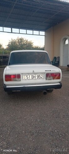 LADA (VAZ) 2107-2