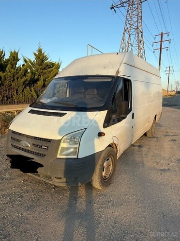 Ford Transit-1