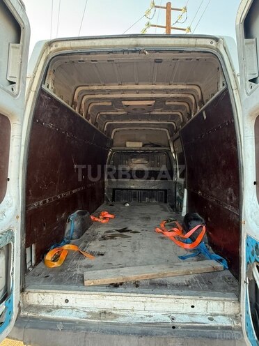 Ford Transit-7