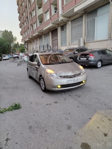 Toyota Prius-3