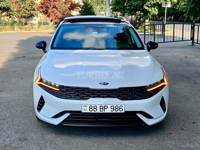 Kia K5-1