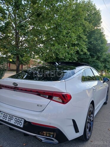 Kia K5-10