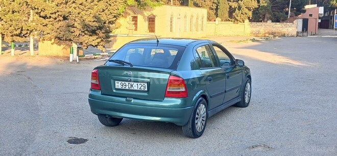 Opel Astra-11