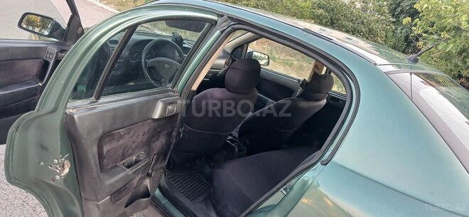 Opel Astra-13
