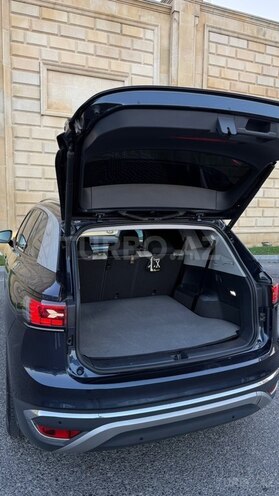 Volkswagen ID.6 Crozz-8