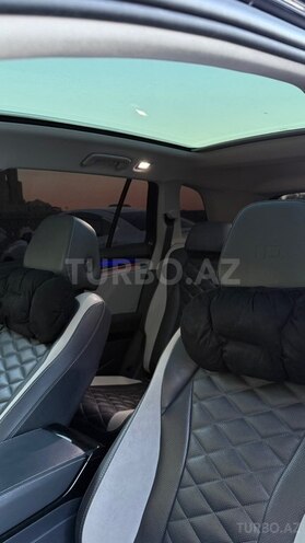 Volkswagen ID.6 Crozz-11