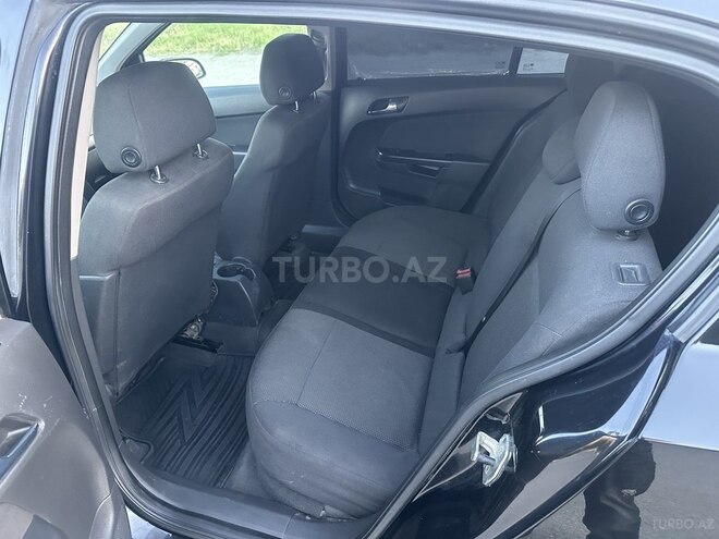 Opel Astra-7