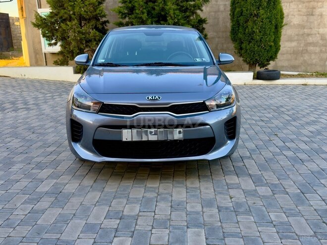 Kia Rio-1