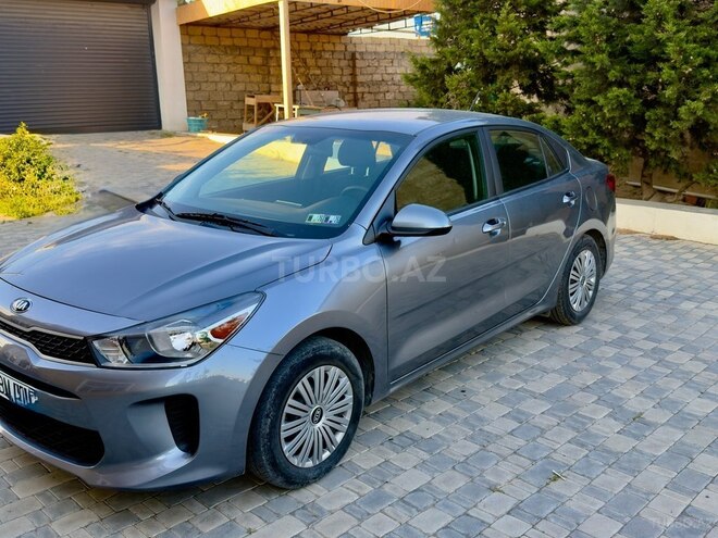 Kia Rio-5