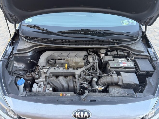 Kia Rio-8